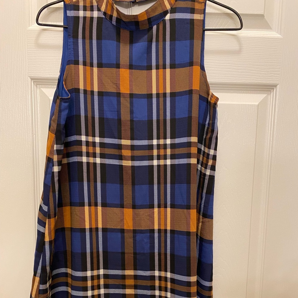 Fun & light dress for any occasion.